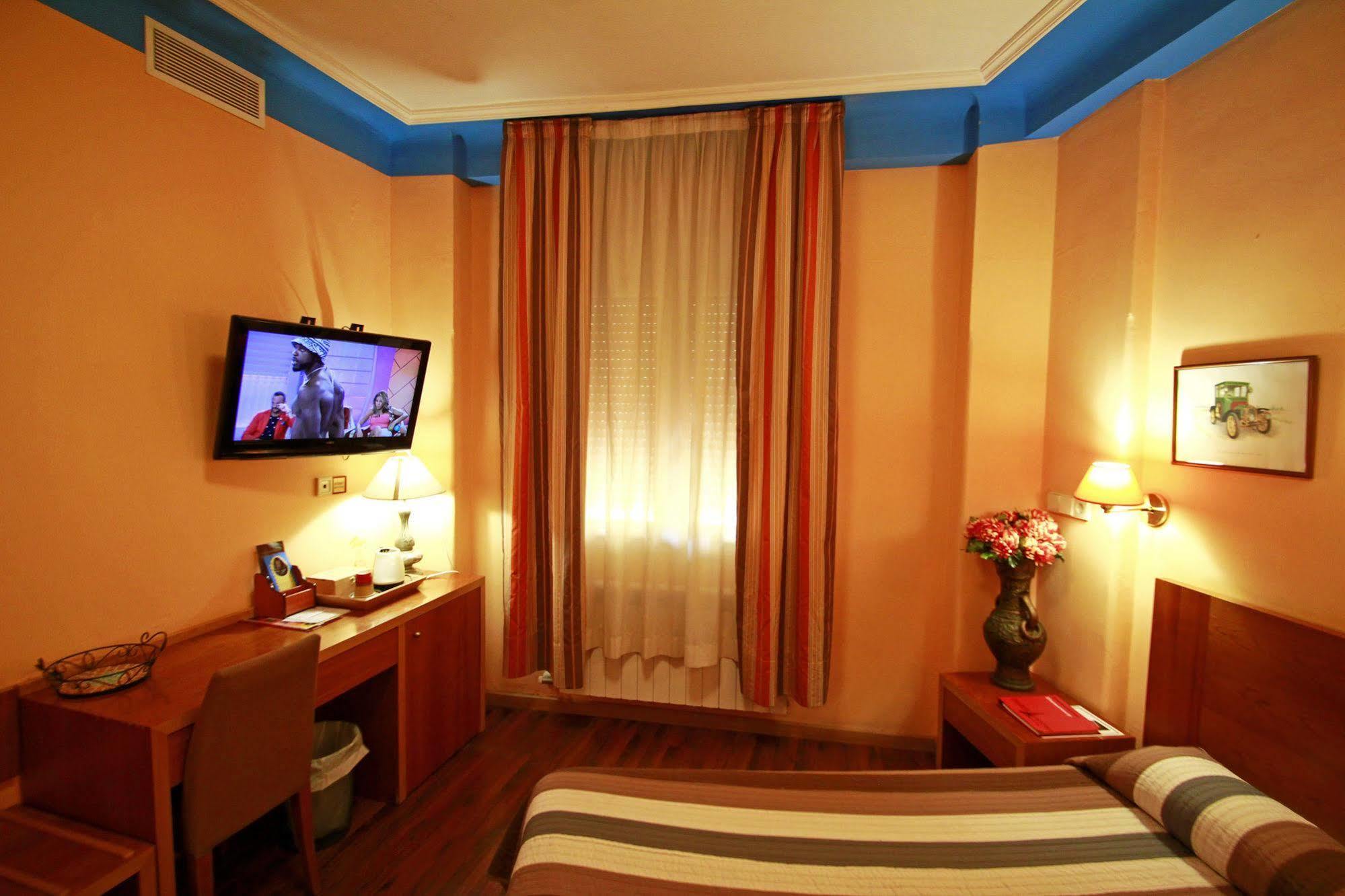 Hotel Paris Centro Σαραγόσα Εξωτερικό φωτογραφία